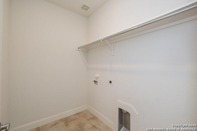 Image 17 of 37 For 1053 Carriage Loop