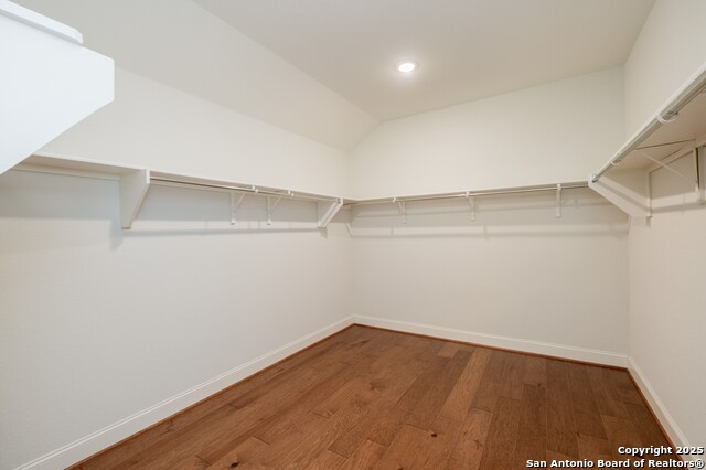 Image 24 of 37 For 1053 Carriage Loop