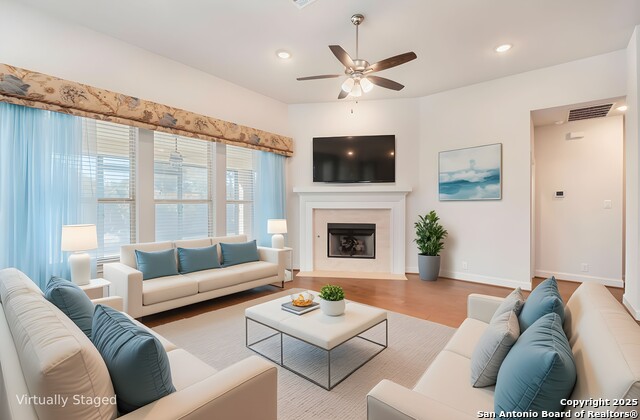 Image 7 of 37 For 1053 Carriage Loop