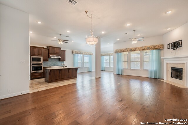 Image 9 of 37 For 1053 Carriage Loop