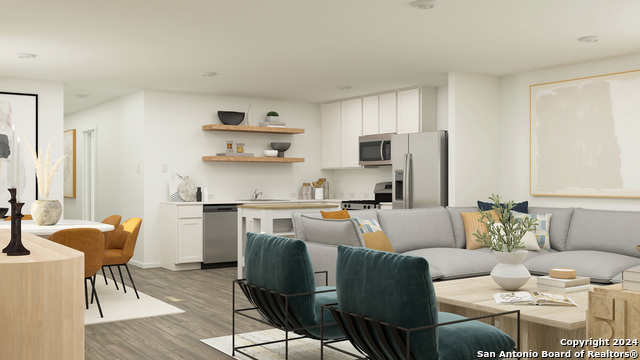 Image 3 of 19 For 10636 Fannin Way