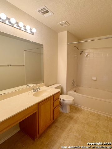 Image 17 of 24 For 115 Adelaide Oaks