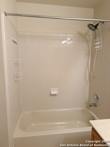 Image 23 of 24 For 115 Adelaide Oaks