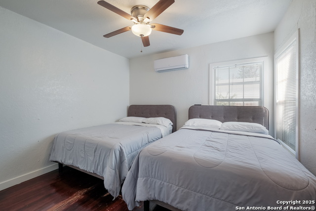 Image 10 of 15 For 902 Fair  