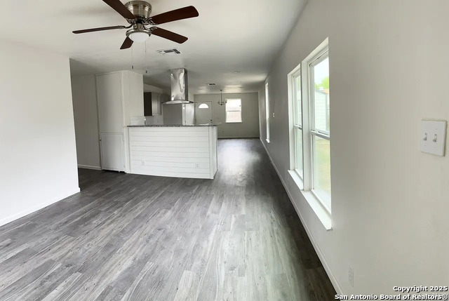 Image 2 of 5 For 9427 Valley Ridge