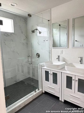 Image 5 of 5 For 9427 Valley Ridge