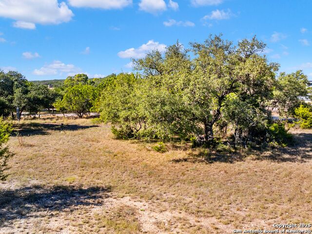 Listing photo id 13 for 826 Lake Island