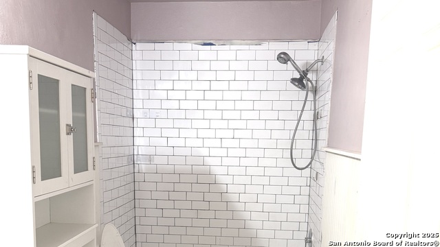 Image 4 of 8 For 907 Dove Ave