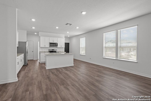 Image 10 of 28 For 4141 Bermuda Ln