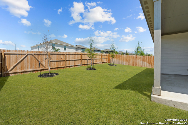 Image 26 of 28 For 4141 Bermuda Ln