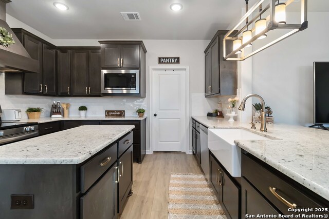 Listing photo id 13 for 3137 County Road 5710