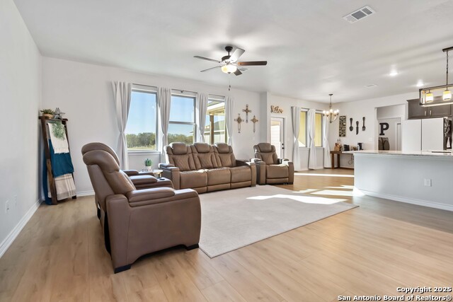 Listing photo id 4 for 3137 County Road 5710