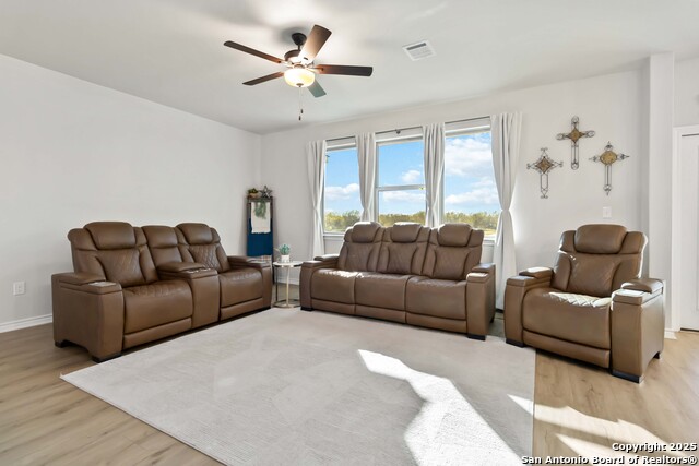 Listing photo id 6 for 3137 County Road 5710