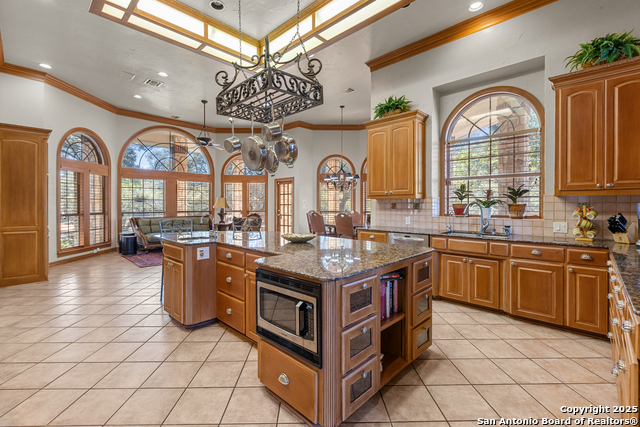 Listing photo id 17 for 8040 Rolling Acres Trail