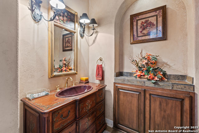 Listing photo id 22 for 8040 Rolling Acres Trail