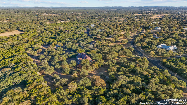 Listing photo id 1 for 8040 Rolling Acres Trail