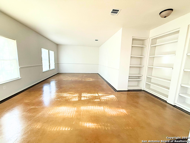 Listing photo id 2 for 600 Bella Vista Circle