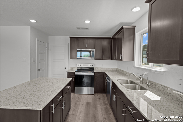 Image 13 of 32 For 4029 Lily Glade Ln