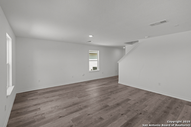 Image 6 of 32 For 4029 Lily Glade Ln