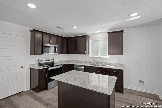 Image 8 of 32 For 4029 Lily Glade Ln