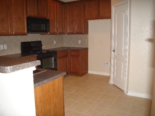 Image 3 of 24 For 26115 Starling Hill