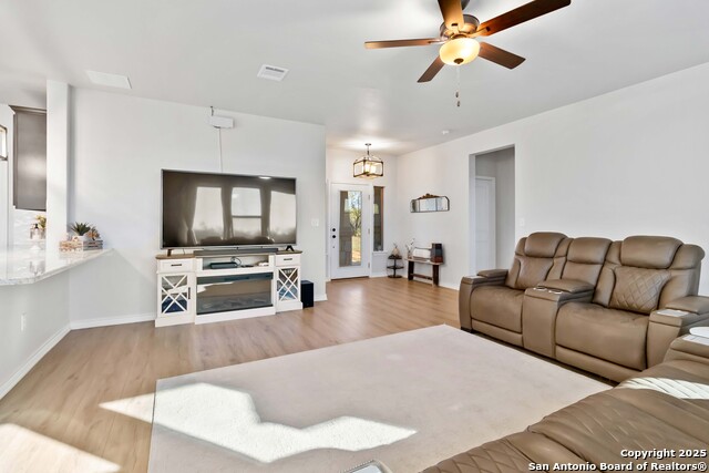 Listing photo id 7 for 3137 County Road 5710