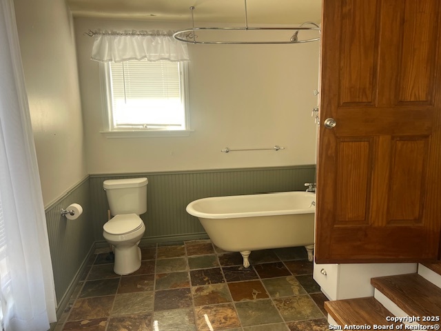 Image 11 of 12 For 402 Herff Street