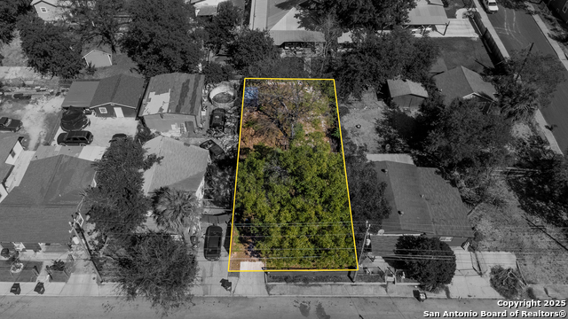 Image 2 of 11 For 207 Forrest