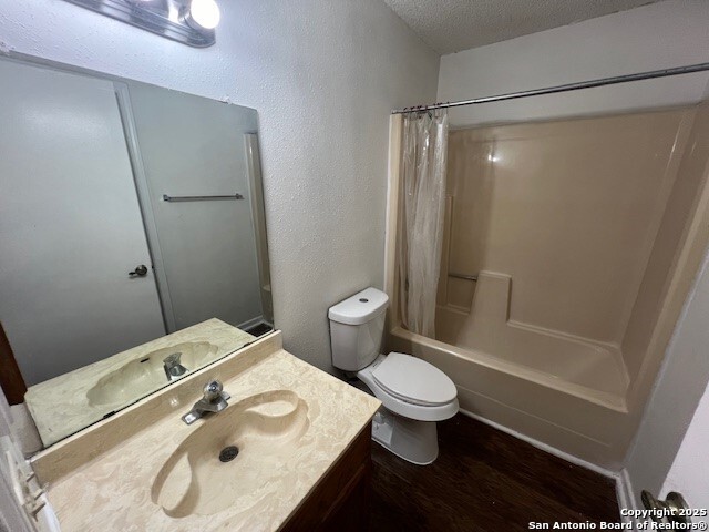 Image 7 of 9 For 202 Ash Dr 103