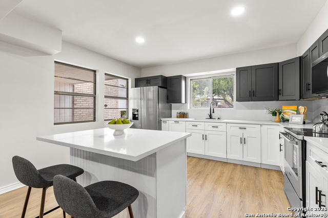 Image 10 of 30 For 9643 Chelmsford