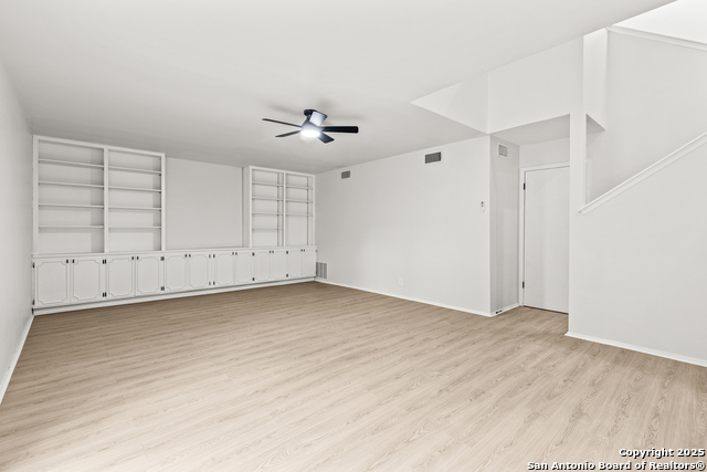 Image 14 of 30 For 9643 Chelmsford