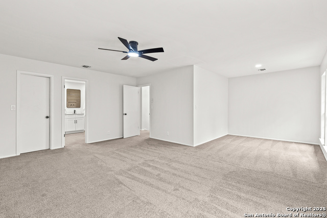 Image 17 of 30 For 9643 Chelmsford