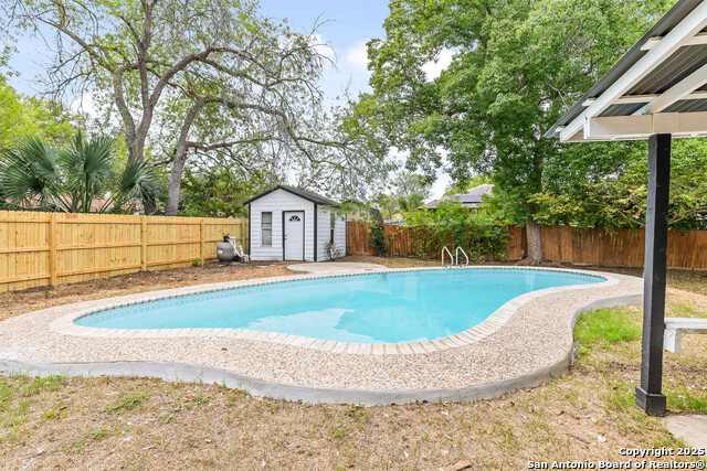 Image 26 of 30 For 9643 Chelmsford