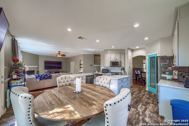 Image 12 of 25 For 9622 Wolf Pt