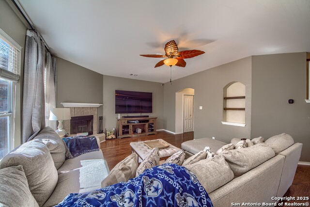 Image 9 of 25 For 9622 Wolf Pt