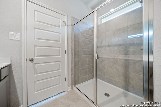 Listing photo id 17 for 11636 Folsom Pass