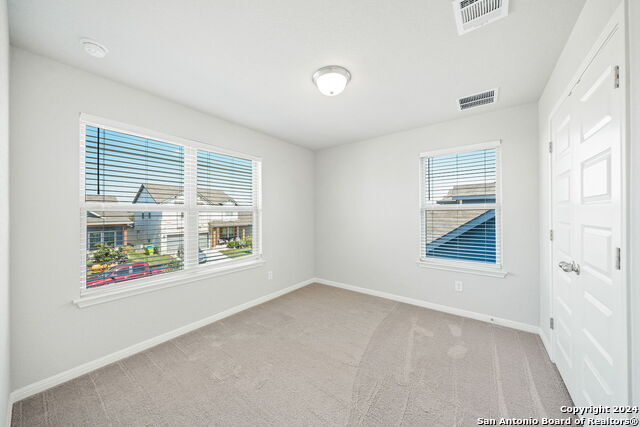 Listing photo id 20 for 11636 Folsom Pass