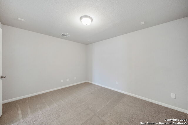 Listing photo id 23 for 11636 Folsom Pass