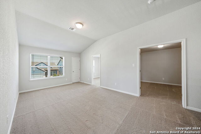 Listing photo id 26 for 11636 Folsom Pass