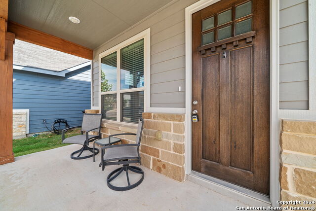 Listing photo id 2 for 11636 Folsom Pass