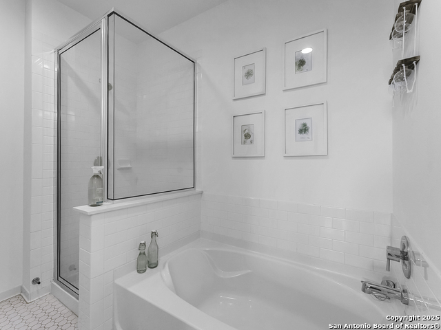 Listing photo id 8 for 2800 Treble  832