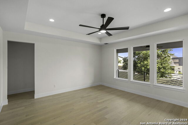 Image 11 of 30 For 1901 N Chateau Lane