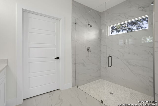 Image 21 of 30 For 1901 N Chateau Lane