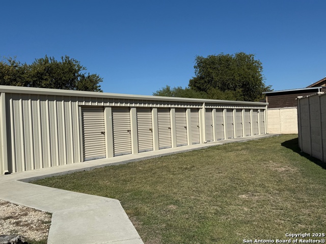 Image 20 of 31 For 540 River Run  301