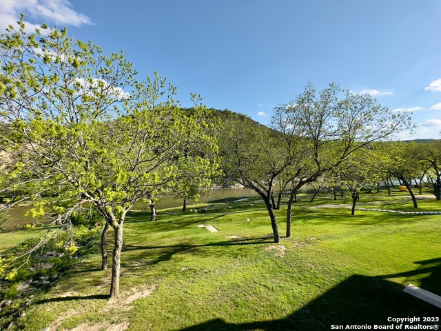 Image 22 of 31 For 540 River Run  301