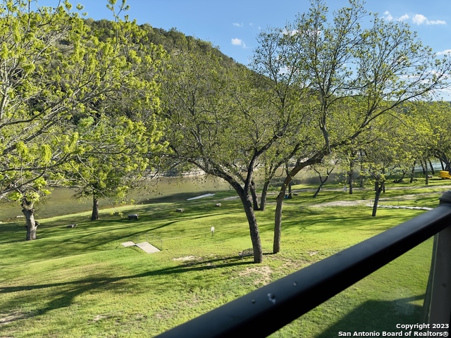 Image 24 of 31 For 540 River Run  301