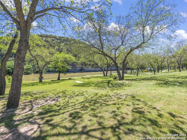 Image 26 of 31 For 540 River Run  301