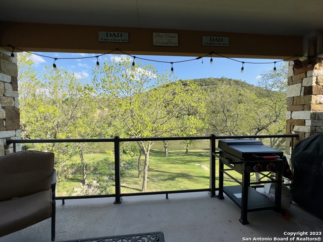 Image 4 of 31 For 540 River Run  301