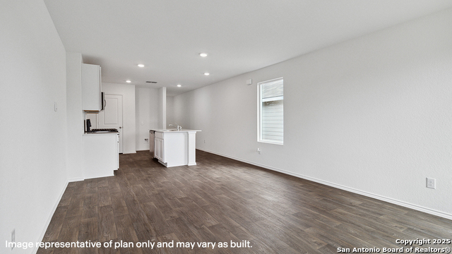 Image 12 of 31 For 9919 De Allende Path