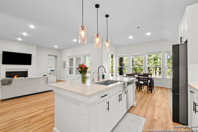 Image 18 of 33 For 143 Maravillas